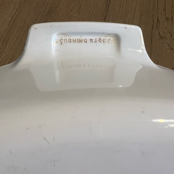 Vintage Corning Ware La Marjolaine
Spice of Life 2 Liter Cookware Dish - Picture 4 of 6